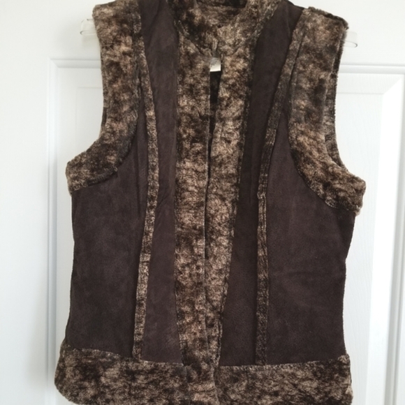Suede Leather With Faux Fur Vest - Picture 1 of 7